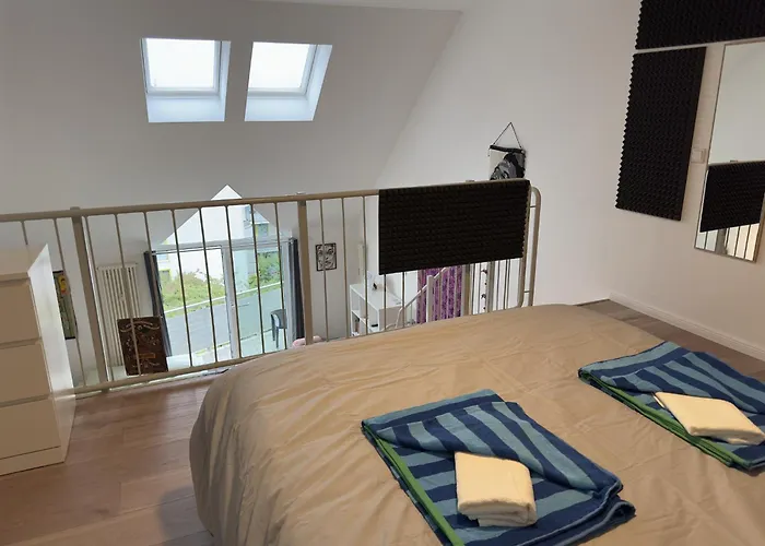 Inspiring, Bright Loft - Garage, Wifi, Bicycle