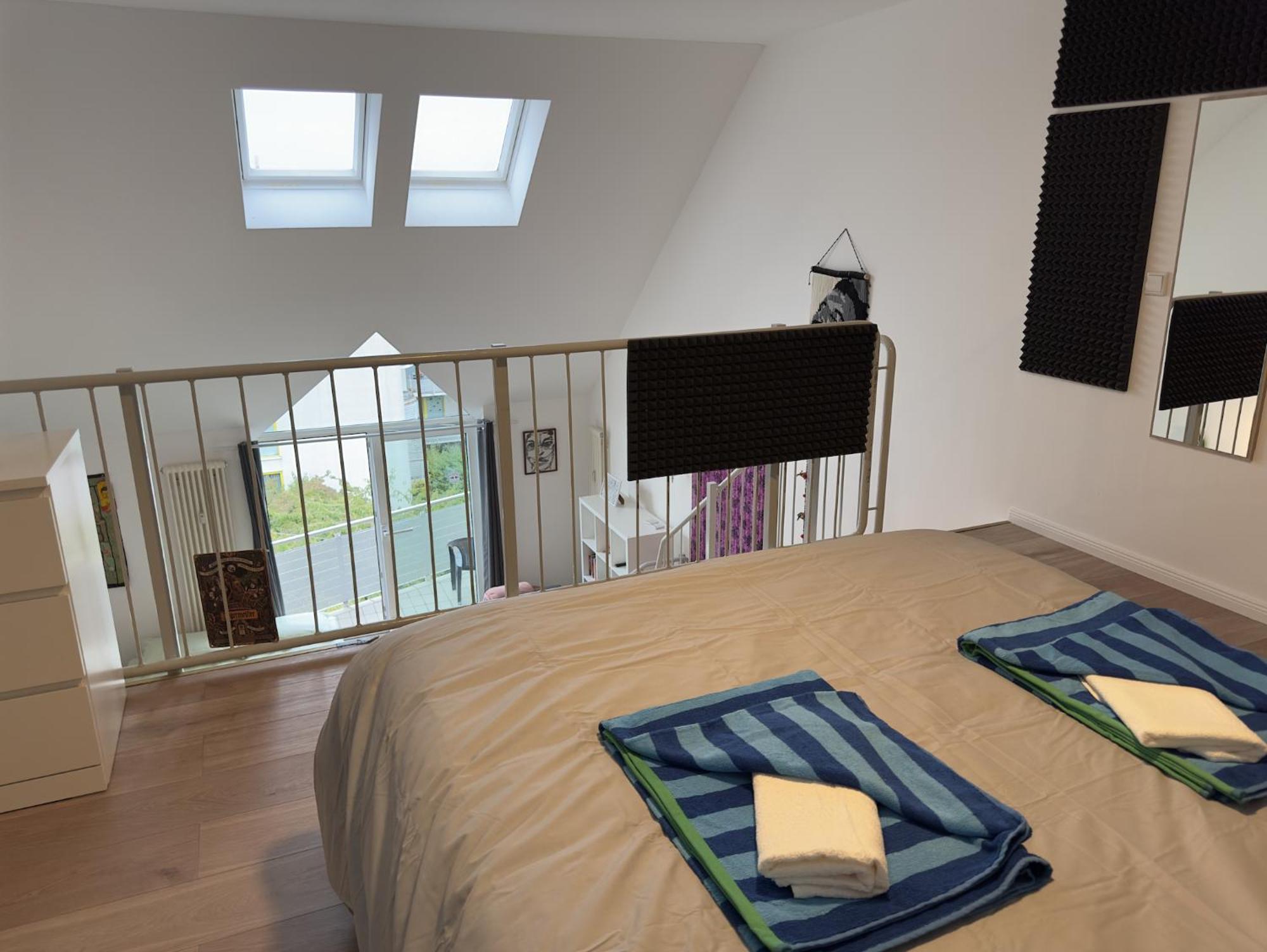Inspiring, Bright Loft - Garage, Wifi, Bicycle Apartment
