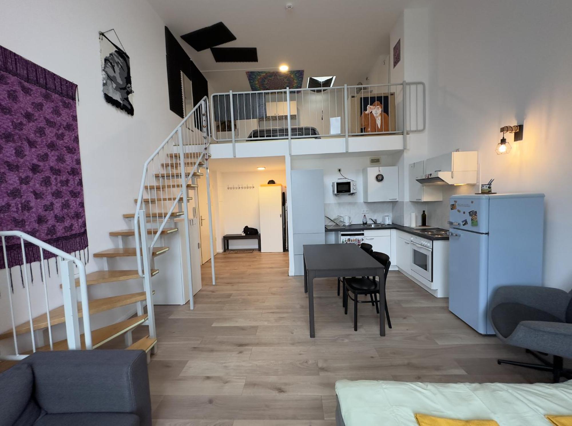 Inspiring, Bright Loft - Garage, Wifi, Bicycle * Berlin